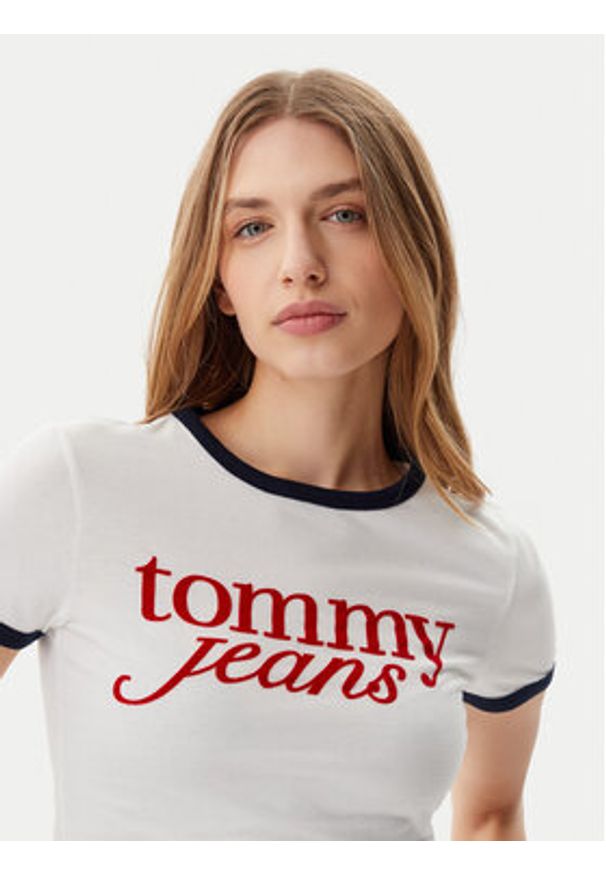 Tommy Jeans T-Shirt Script Ringer DW0DW20631 Écru Slim Fit. Kolor: kremowy. Materiał: bawełna