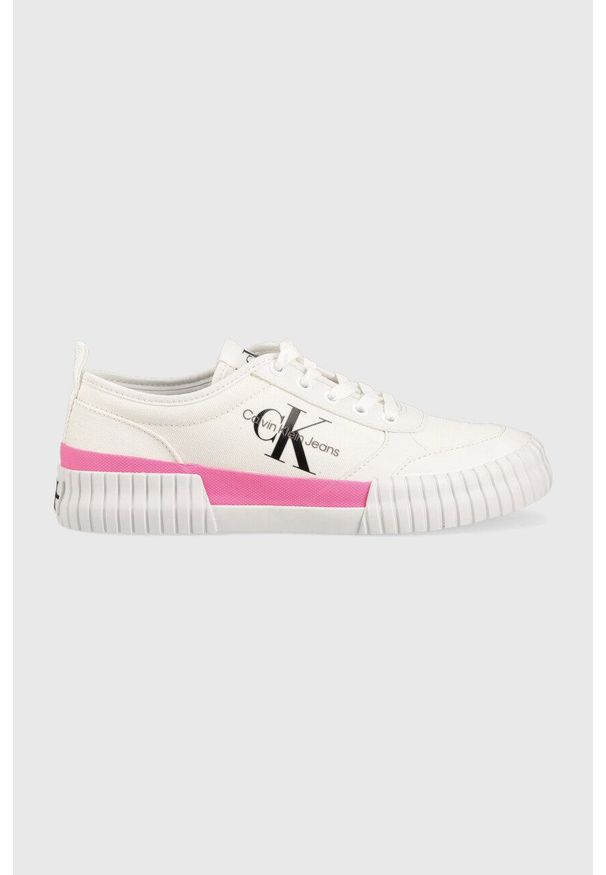 Calvin Klein Jeans tenisówki Skater Vulcanized Laceup Low damskie kolor biały. Nosek buta: okrągły. Kolor: biały. Materiał: guma