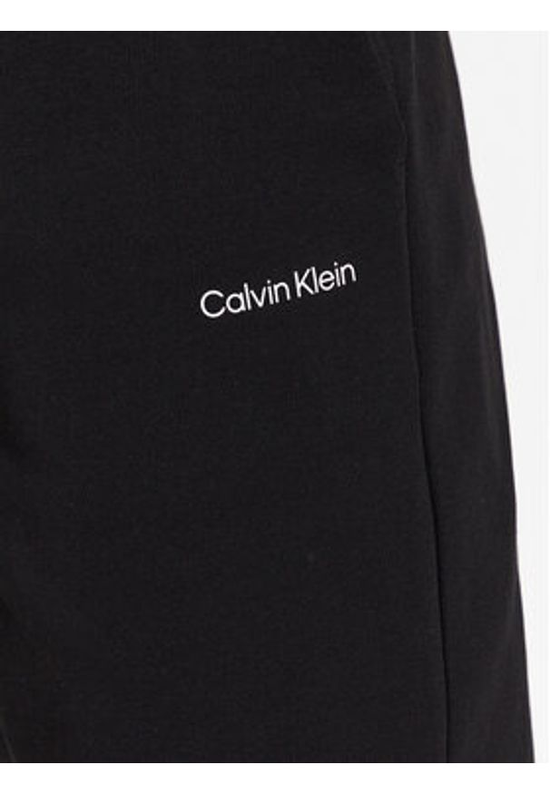 Calvin Klein Szorty sportowe Micro Logo K10K111208 Czarny Regular Fit. Kolor: czarny. Materiał: syntetyk. Styl: sportowy