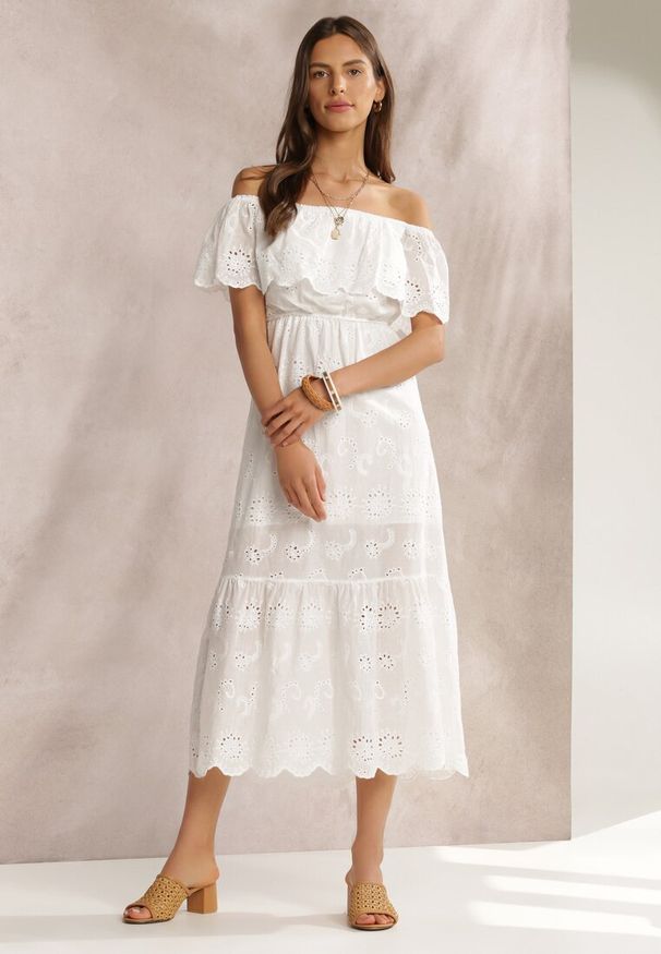 Renee - Biała Sukienka Menilophi. Kolor: biały. Materiał: bawełna. Wzór: haft. Styl: boho. Długość: midi