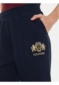 TOMMY HILFIGER - Tommy Hilfiger Spodnie dresowe Varsity WW0WW43862 Granatowy Regular Fit. Kolor: niebieski. Materiał: bawełna #5