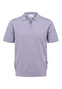 Selected Homme Polo 16088636 Fioletowy Regular Fit. Typ kołnierza: polo. Kolor: fioletowy. Materiał: wiskoza #4