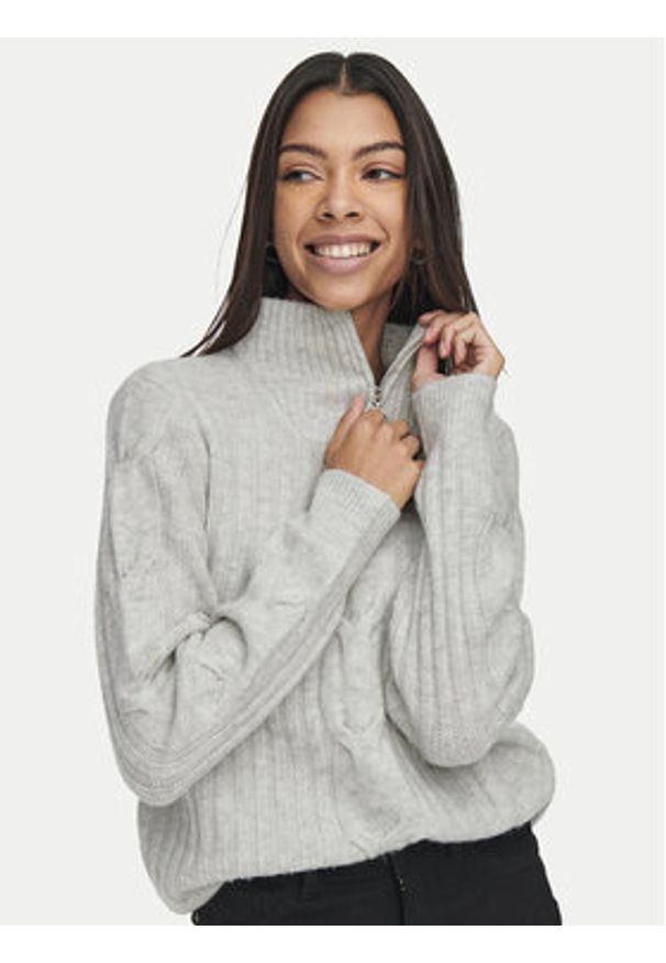 JDY Sweter Andrea 15242811 Szary Regular Fit. Kolor: szary. Materiał: syntetyk
