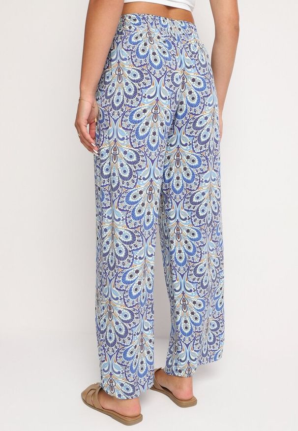 Born2be - Niebieskie Wiskozowe Spodnie Boho z Szerokimi Nogawkami i Gumką w Talii Valnena. Kolor: niebieski. Materiał: wiskoza. Styl: boho