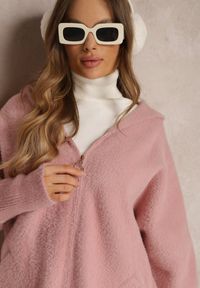 Renee - Różowy Płaszcz Wełniany Oversize Zasuwany z Kapturem Lanai. Typ kołnierza: kaptur. Kolor: różowy. Materiał: wełna. Długość rękawa: długi rękaw. Długość: długie. Styl: elegancki #5