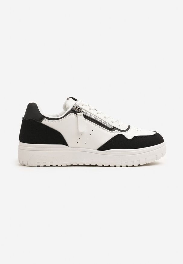 Born2be - Biało-Czarne Sneakersy na Niskiej Platformie z Ozdobnym Suwakiem i Perforacją Ulivane. Okazja: na co dzień. Kolor: biały. Materiał: jeans. Obcas: na platformie