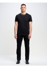 Big-Star - Koszulka męska gładka Basic 906. Kolor: czarny. Materiał: jeans, bawełna. Wzór: gładki. Sezon: zima. Styl: klasyczny