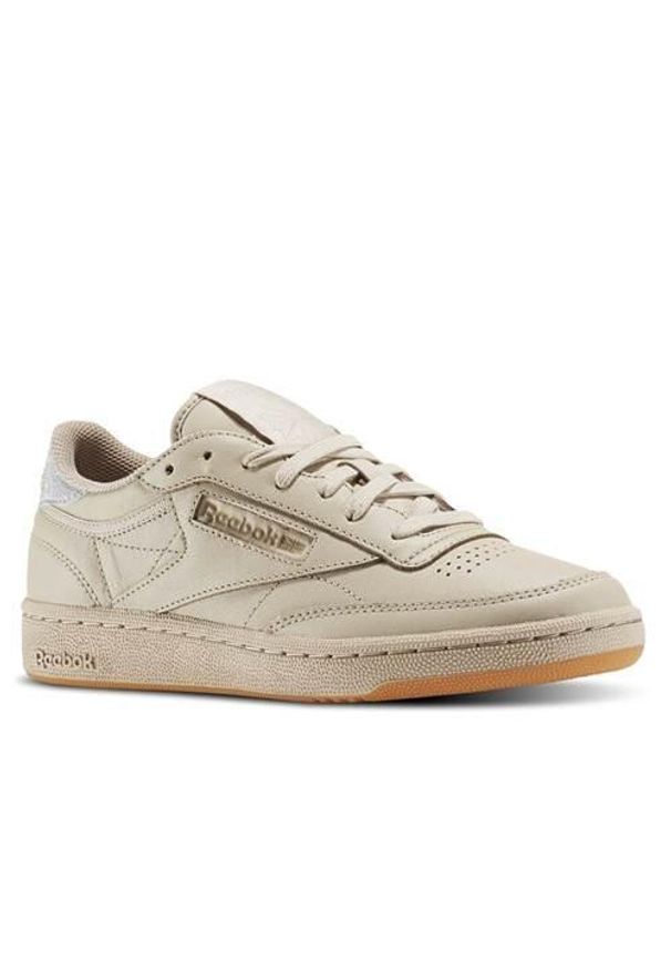 Buty do chodzenia damskie Reebok Club C 85 Diamond. Zapięcie: sznurówki. Kolor: beżowy. Materiał: skóra, syntetyk, tkanina, materiał. Szerokość cholewki: normalna. Model: Reebok Club. Sport: turystyka piesza