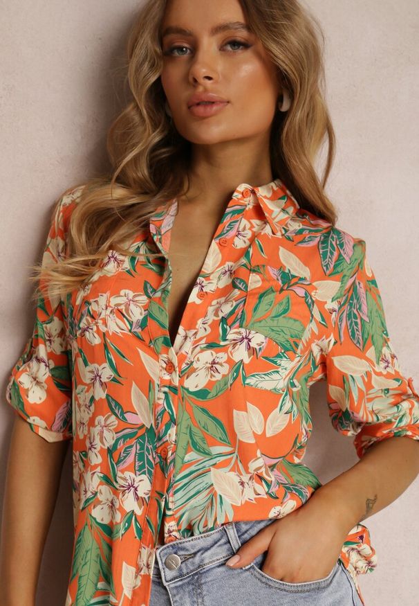 Renee - Pomarańczowo-Zielona Koszula Lathra. Kolekcja: plus size. Kolor: pomarańczowy. Materiał: wiskoza. Długość rękawa: długi rękaw. Długość: długie. Wzór: aplikacja, nadruk, kwiaty. Styl: wakacyjny