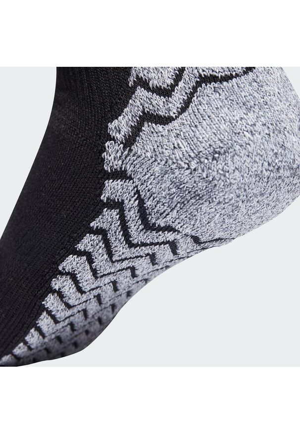 Adidas - Skarpety adidas Football GRIP Knitted Crew Cushioned Performance. Kolor: biały, wielokolorowy, czarny. Materiał: materiał. Sport: piłka nożna