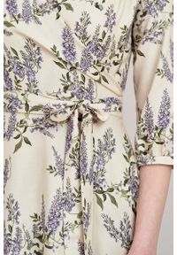 Marie Zélie - Sukienka Duilin Wisteria kremowa. Kolor: kremowy. Materiał: bawełna, wiskoza, tkanina. Typ sukienki: kopertowe #3