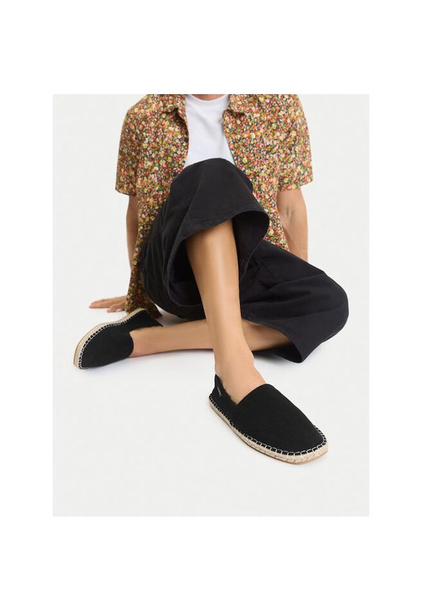 Espadryle Quiksilver. Kolor: czarny