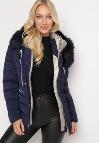 Born2be - Granatowa Kurtka Pikowana z Paskiem Hledde. Kolor: niebieski. Materiał: futro. Wzór: aplikacja. Styl: klasyczny #3