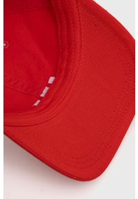 Helly Hansen czapka kolor czarny z aplikacją. Kolor: czerwony. Wzór: aplikacja