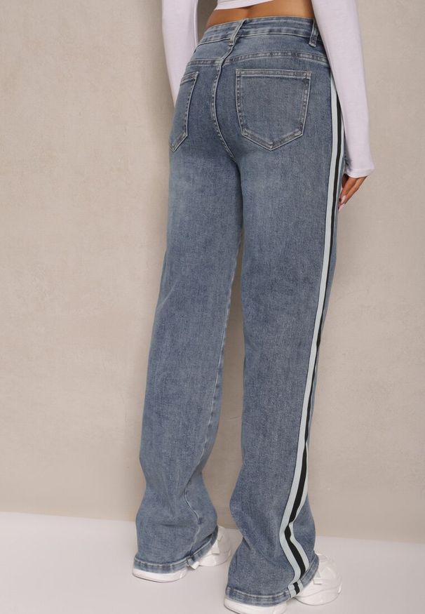 Renee - Niebieskie Jeansy High Waist o Szerokim Kroju Zdobione Lampasami Sesandria. Okazja: na co dzień. Stan: podwyższony. Kolor: niebieski. Wzór: aplikacja. Styl: elegancki, casual