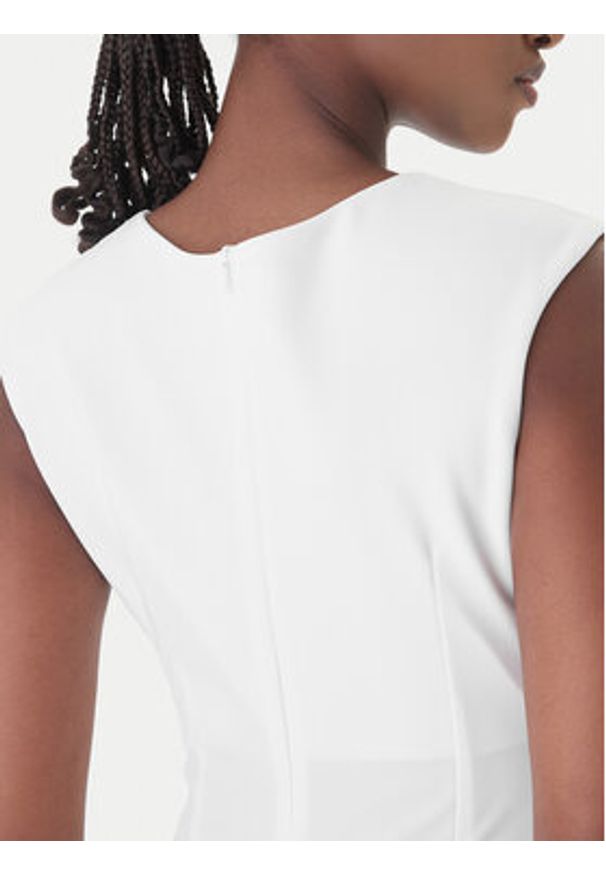 Rinascimento Sukienka koktajlowa CFC0127683003 Biały Slim Fit. Kolor: biały. Materiał: syntetyk. Styl: wizytowy