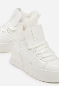 Born2be - Białe Ocieplane Sneakersy na Grubej Podeszwie z Tłoczonym Wzorem Anweda. Okazja: na co dzień. Kolor: biały. Materiał: jeans #5