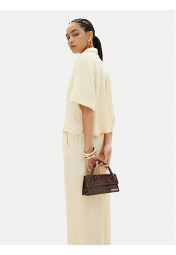 JACQUEMUS Torebka Le Chiquito Long 25E213BA004-4301 Brązowy. Kolor: brązowy. Materiał: lakierowane, skórzane