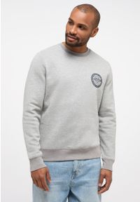 Mustang - MĘSKA BLUZA MUSTANG LOGO Ben Crewneck Mid Grey Mélange 1014159 4140