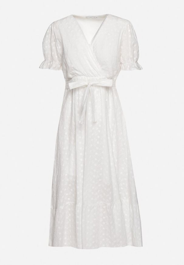 Born2be - Biała Ażurowa Rozkloszowana Sukienka z Bawełną i Gumką w Talii Brinevia. Typ kołnierza: dekolt w kształcie V. Kolor: biały. Materiał: bawełna. Długość rękawa: krótki rękaw. Wzór: ażurowy