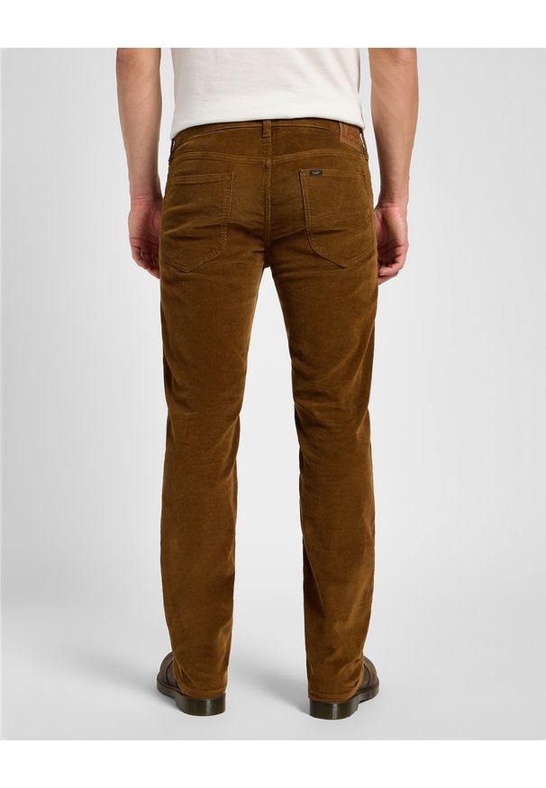 Lee - LEE MĘSKIE SPODNIE SZTRUKSOWE DAREN ZIP FLY BUFFALO 112355814 L707008538. Materiał: sztruks