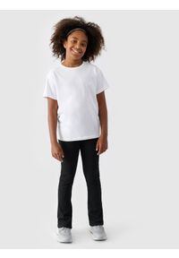 4f - 4F T-shirt gładki dziewczęcy - biały 122 (6-7 lat). Okazja: na co dzień. Kolor: biały. Materiał: dzianina, bawełna, jersey. Długość rękawa: krótki rękaw. Długość: krótkie. Wzór: gładki. Sezon: lato. Styl: klasyczny, sportowy, casual