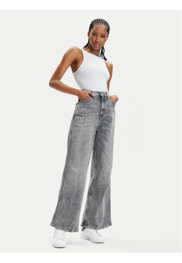 Tommy Jeans Jeansy Claire DW0DW17607 Szary Wide Leg. Kolor: szary
