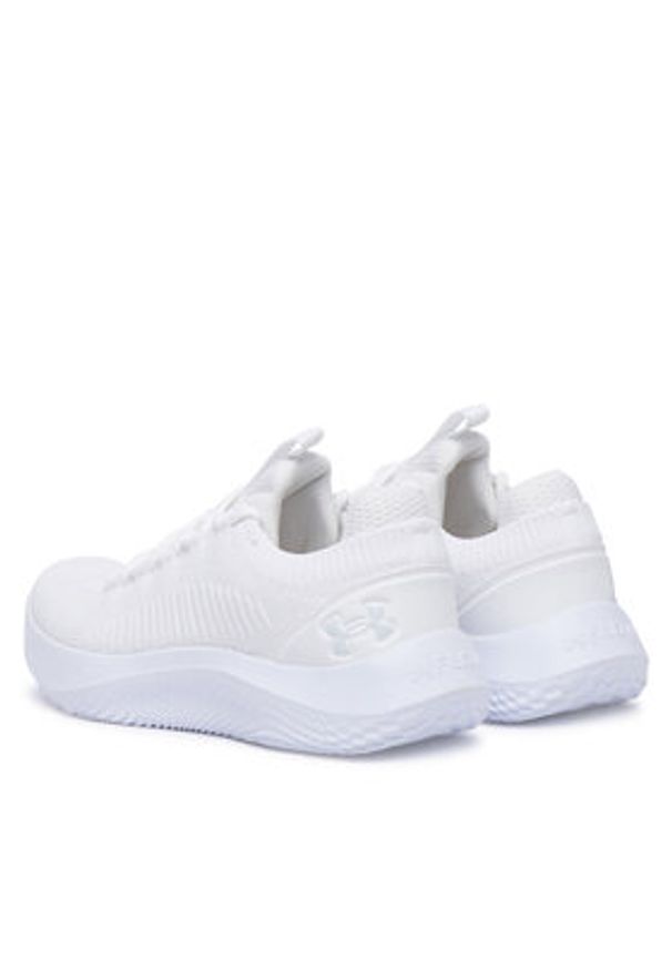 Under Armour Buty na siłownię UA W Dynamic 2 3028077 100 Biały. Kolor: biały. Materiał: materiał. Sport: fitness
