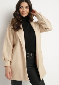 Born2be - Beżowy Płaszcz z Wiązanym Paskiem i Bufiastym Rękawem Imgrucu. Typ kołnierza: kołnierzyk stójkowy. Kolor: beżowy. Materiał: tkanina, jeans. Długość: długie. Sezon: wiosna, jesień #7