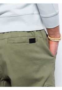 Ombre Clothing - Spodnie męskie joggery - oliwkowe P1026 - XXL. Kolor: oliwkowy. Materiał: elastan, bawełna #3