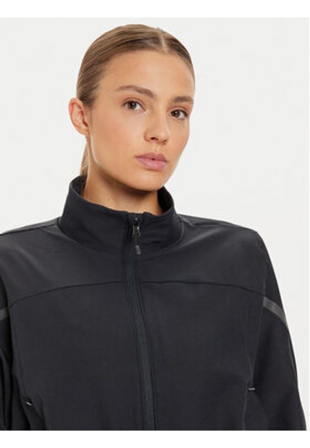 Under Armour Wiatrówka UA Unstoppable Crop 1386479 Czarny Regular Fit. Kolor: czarny. Materiał: syntetyk