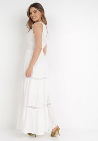 Born2be - Biała Sukienka Rhenemisa. Kolor: biały. Materiał: koronka. Długość rękawa: na ramiączkach. Typ sukienki: kopertowe. Długość: maxi #4