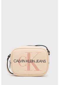 Calvin Klein Jeans Torebka. Kolor: beżowy. Rodzaj torebki: na ramię #1