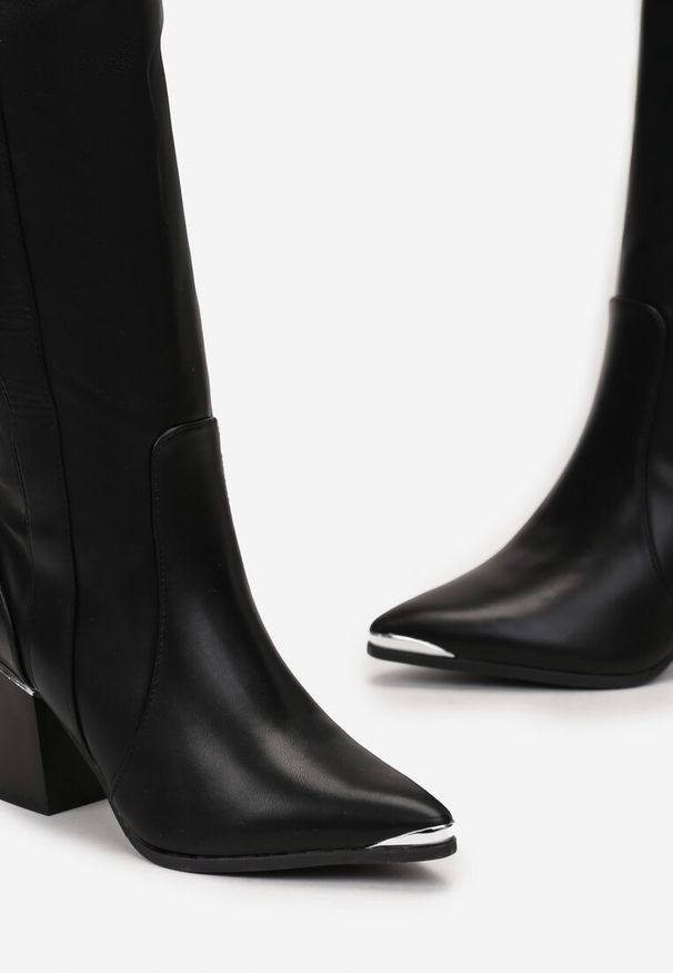 Born2be - Czarne Kozaki Kowbojki na Słupku z Metaliczną Wstawką Apierila. Okazja: na spotkanie biznesowe, na co dzień. Kolor: czarny. Materiał: jeans. Obcas: na słupku. Styl: elegancki, casual, biznesowy