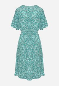 Born2be - Zielona Sukienka z Bawełny Rozkloszowana w Kwiaty Esirive. Typ kołnierza: dekolt w kształcie V. Kolor: zielony. Materiał: bawełna. Długość rękawa: krótki rękaw. Wzór: kwiaty #6