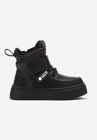 Born2be - Czarne Botki na Grubej Podeszwie z Napisami Bialiea. Okazja: na uczelnię. Nosek buta: okrągły. Kolor: czarny. Materiał: jeans. Wzór: napisy. Styl: klasyczny, młodzieżowy