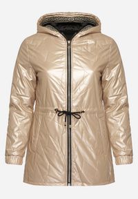 Born2be - Złota Kurtka Pikowana Parka z Nieodpinanym Kapturem Oferra. Kolekcja: plus size. Kolor: złoty #3