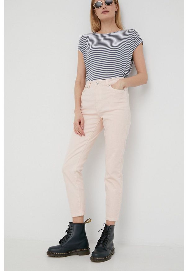 Vero Moda jeansy damskie high waist. Stan: podwyższony. Kolor: różowy