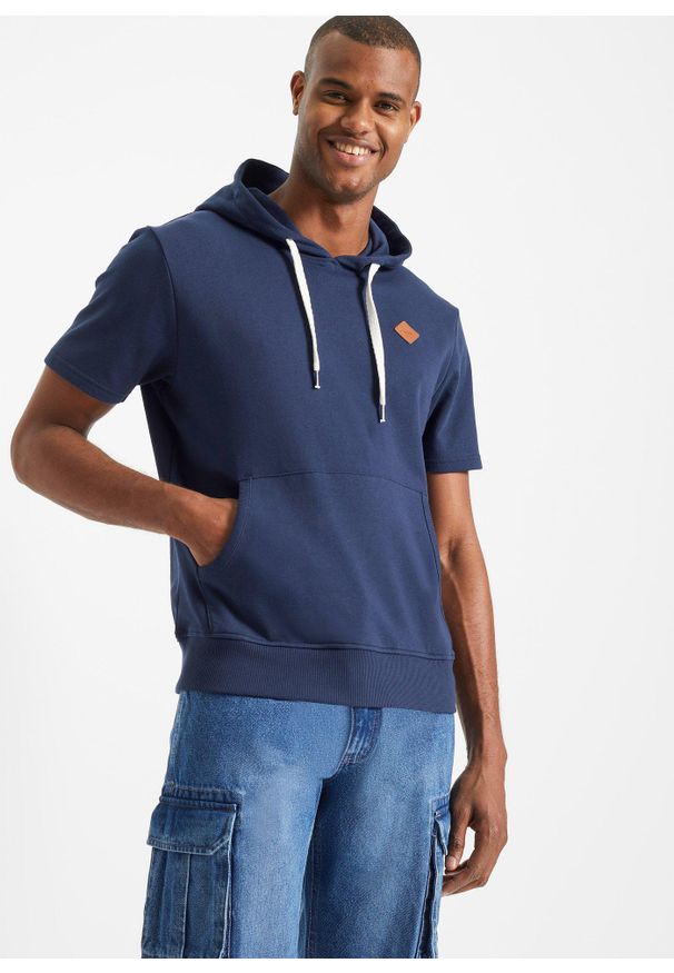 bonprix - Bluza z kapturem, krótki rękaw. Typ kołnierza: kaptur. Kolor: niebieski. Materiał: dresówka. Długość rękawa: krótki rękaw. Długość: krótkie