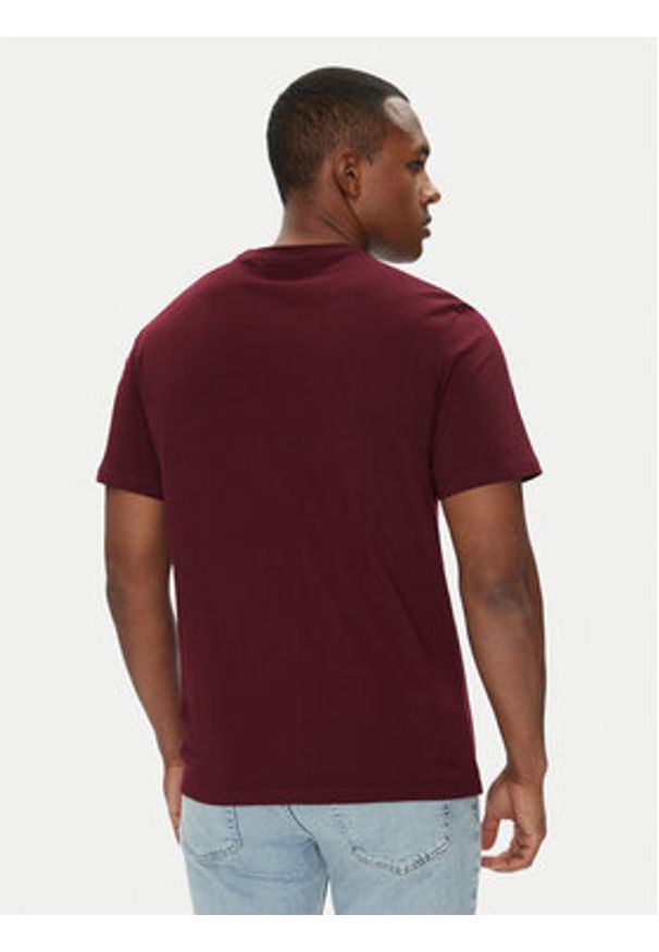 Calvin Klein Jeans T-Shirt LV040HM265 Bordowy Regular Fit. Kolor: czerwony. Materiał: bawełna