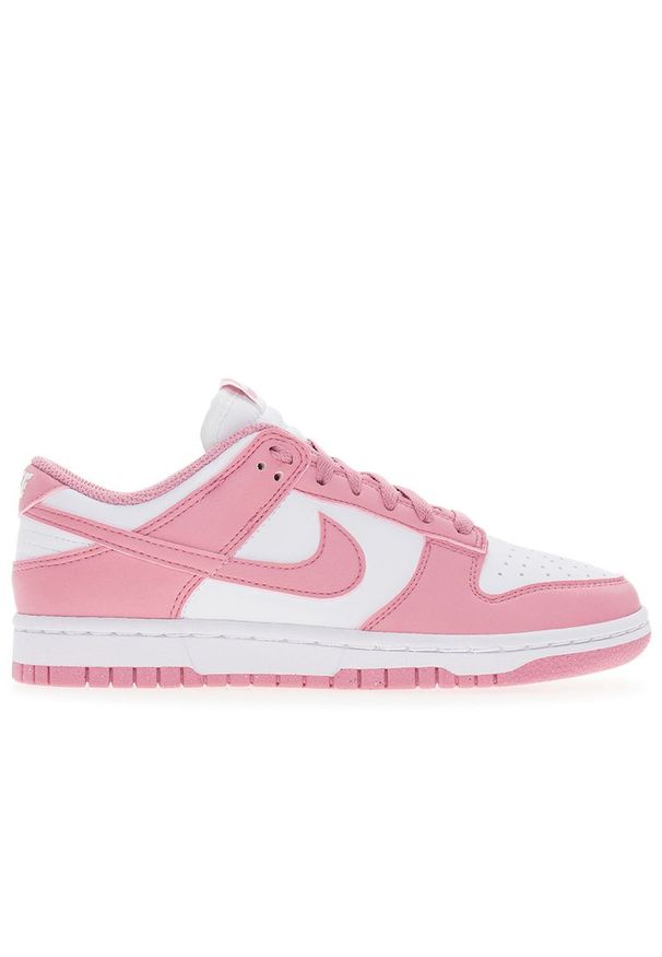 Buty damskie Nike Dunk Low Next Nature DD1873-112 - biało-różowe. Kolor: biały, różowy, wielokolorowy. Materiał: skóra, guma. Szerokość cholewki: normalna. Sezon: lato