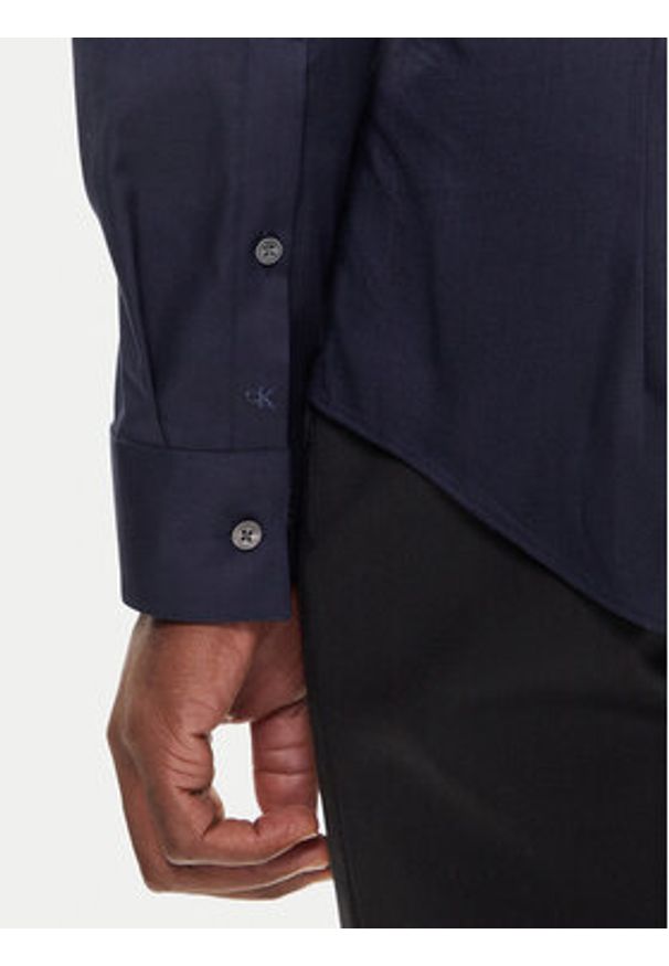 Calvin Klein Koszula LV019EU006 Granatowy Slim Fit. Kolor: niebieski. Materiał: bawełna