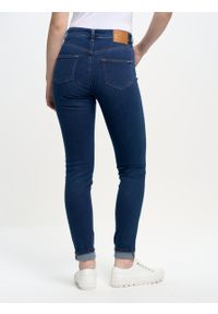 Big-Star - Spodnie jeans damskie z wysokim stanem z kolekcji Basic Clara 358. Stan: podwyższony. Kolor: niebieski. Styl: sportowy, klasyczny #3