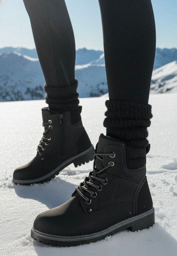 Born2be - Czarne Płaskie Klasyczne Traperki ze Sznurowaniem Lobanne. Kolor: czarny. Materiał: jeans, wełna. Sezon: zima, jesień. Styl: klasyczny