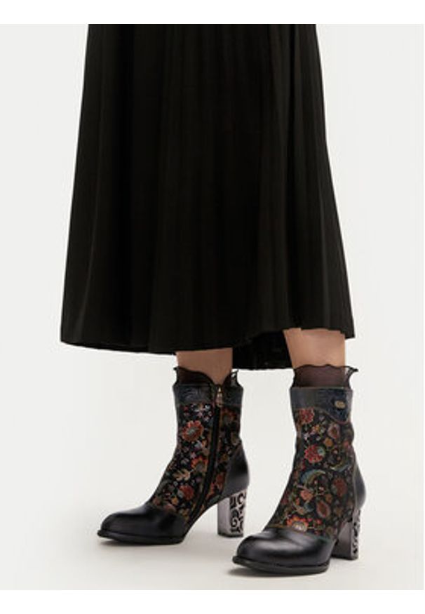 Laura Vita Botki Ledao 01 Czarny. Kolor: czarny. Materiał: skóra