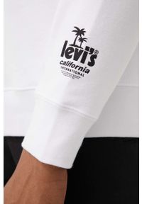 Levi's® - Levi's bluza bawełniana męska kolor biały z nadrukiem. Okazja: na spotkanie biznesowe. Kolor: biały. Materiał: bawełna. Wzór: nadruk. Styl: biznesowy