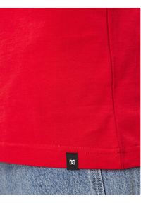 DC T-Shirt Shy Town Hss ADYZT05345 Czerwony Regular Fit. Kolor: czerwony. Materiał: bawełna #4