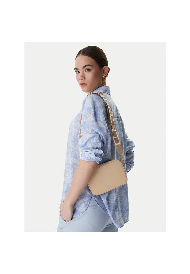 Torebka Coccinelle. Kolor: beżowy