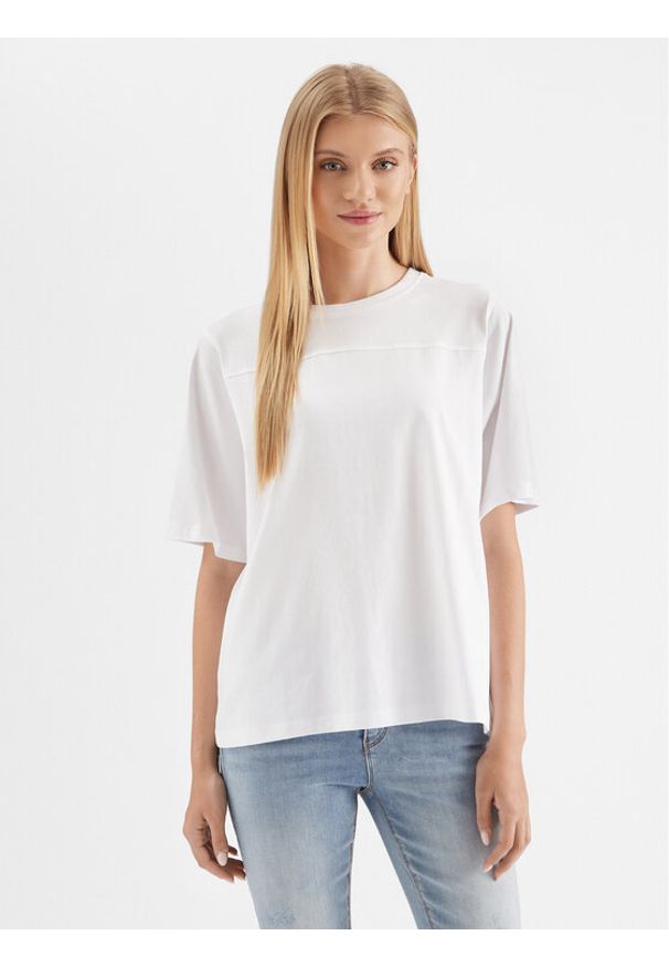 T-Shirt Karen by Simonsen. Okazja: na co dzień. Kolor: biały. Styl: casual