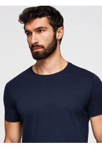 Ombre Clothing - Klasyczny T-shirt męski bawełniany BASIC - granatowy V2 - Rozmiar: M. Okazja: na co dzień. Kolor: niebieski. Materiał: bawełna. Styl: klasyczny